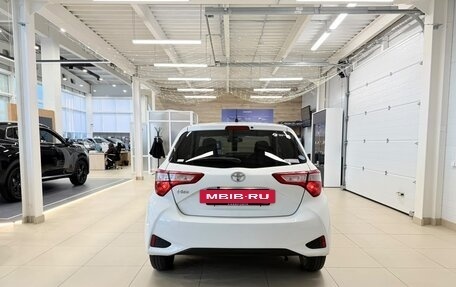Toyota Vitz, 2019 год, 1 179 000 рублей, 5 фотография