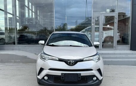 Toyota C-HR I рестайлинг, 2021 год, 2 750 000 рублей, 2 фотография