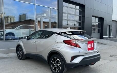 Toyota C-HR I рестайлинг, 2021 год, 2 750 000 рублей, 7 фотография