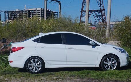Hyundai Solaris II рестайлинг, 2013 год, 950 000 рублей, 4 фотография