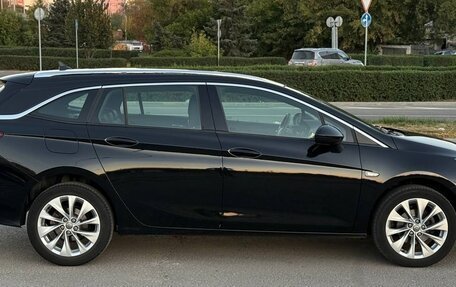 Opel Astra K, 2018 год, 1 600 000 рублей, 5 фотография