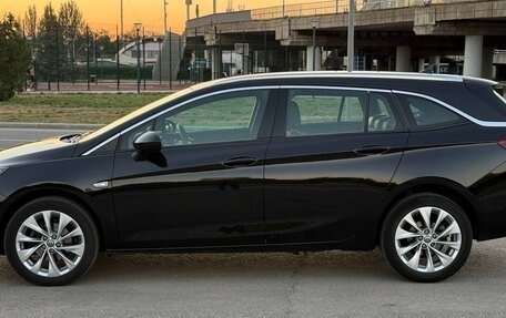 Opel Astra K, 2018 год, 1 600 000 рублей, 4 фотография