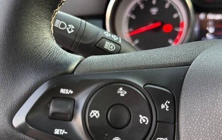 Opel Astra K, 2018 год, 1 600 000 рублей, 13 фотография