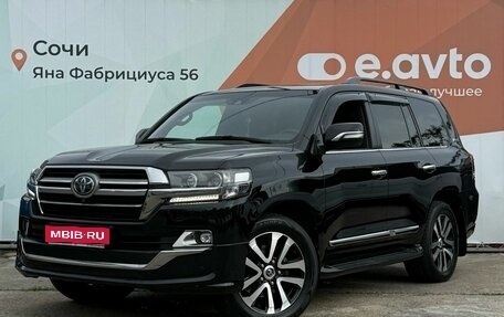 Toyota Land Cruiser 200, 2018 год, 5 700 000 рублей, 1 фотография
