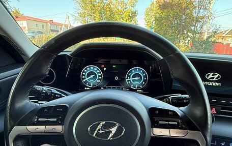 Hyundai Elantra, 2023 год, 2 400 000 рублей, 8 фотография