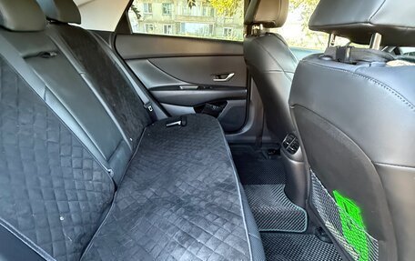 Hyundai Elantra, 2023 год, 2 400 000 рублей, 12 фотография
