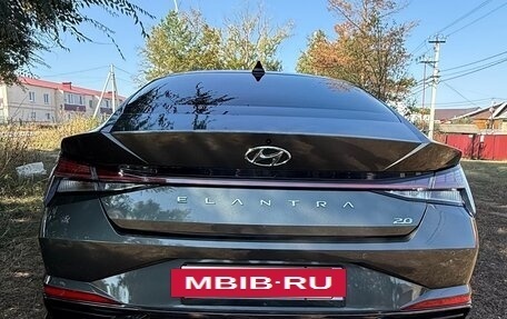 Hyundai Elantra, 2023 год, 2 400 000 рублей, 4 фотография