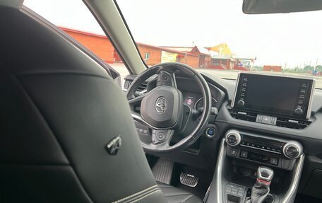 Toyota RAV4, 2019 год, 3 850 000 рублей, 20 фотография