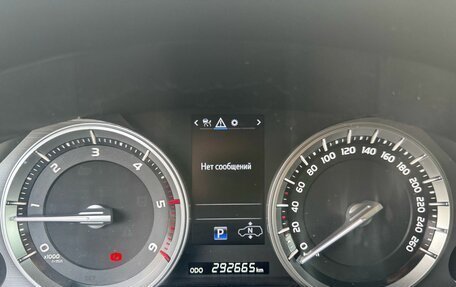 Toyota Land Cruiser 200, 2018 год, 5 700 000 рублей, 9 фотография