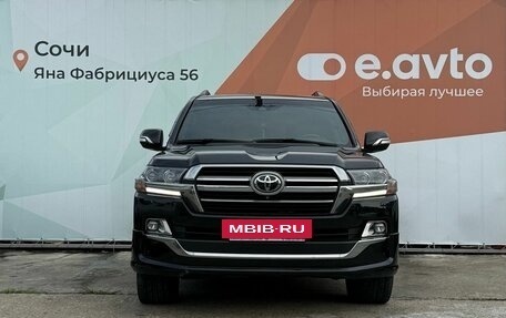 Toyota Land Cruiser 200, 2018 год, 5 700 000 рублей, 2 фотография