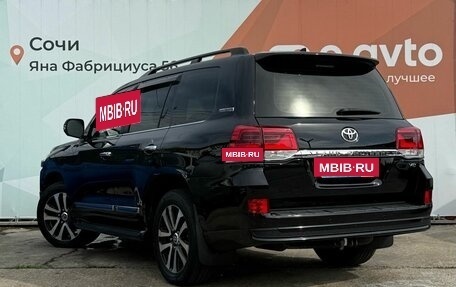 Toyota Land Cruiser 200, 2018 год, 5 700 000 рублей, 6 фотография