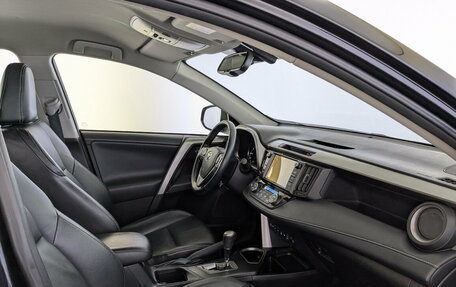 Toyota RAV4, 2018 год, 2 595 000 рублей, 11 фотография