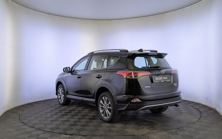 Toyota RAV4, 2018 год, 2 595 000 рублей, 7 фотография
