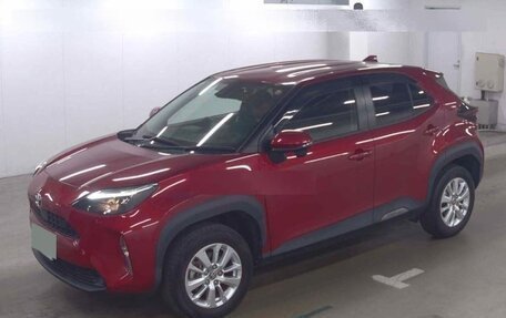 Toyota Yaris Cross, 2020 год, 1 900 000 рублей, 13 фотография