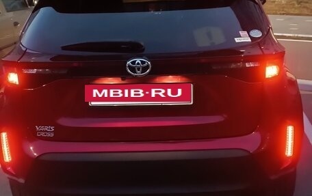 Toyota Yaris Cross, 2020 год, 1 900 000 рублей, 11 фотография