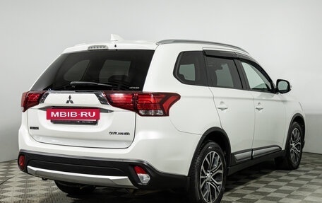 Mitsubishi Outlander III рестайлинг 3, 2018 год, 1 450 000 рублей, 5 фотография