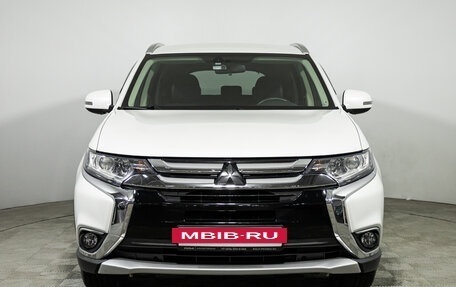 Mitsubishi Outlander III рестайлинг 3, 2018 год, 1 450 000 рублей, 2 фотография