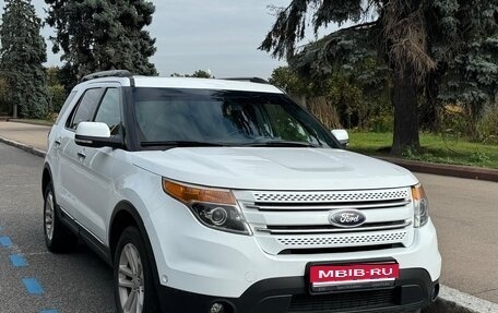 Ford Explorer VI, 2015 год, 1 750 000 рублей, 1 фотография