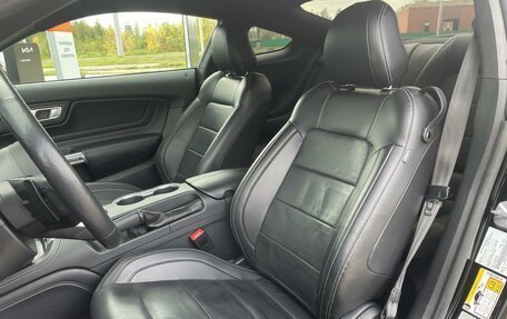 Ford Mustang VI рестайлинг, 2022 год, 4 500 000 рублей, 7 фотография