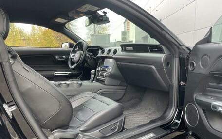 Ford Mustang VI рестайлинг, 2022 год, 4 500 000 рублей, 8 фотография