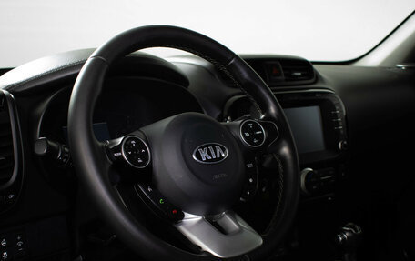KIA Soul II рестайлинг, 2017 год, 1 600 000 рублей, 9 фотография