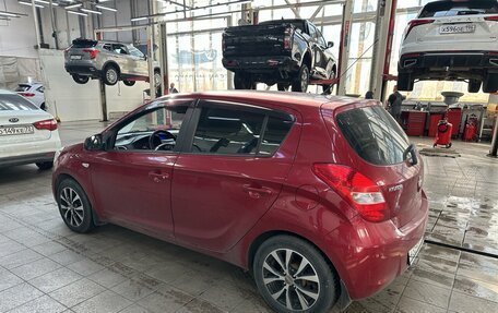 Hyundai i20 IB рестайлинг, 2010 год, 740 000 рублей, 4 фотография