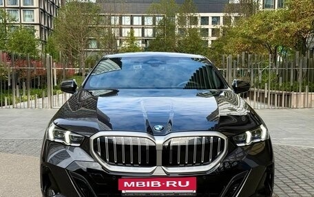 BMW 5 серия, 2025 год, 8 250 000 рублей, 2 фотография