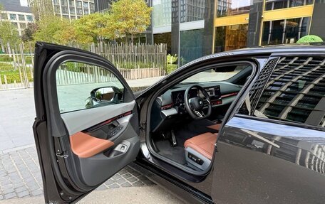 BMW 5 серия, 2025 год, 8 250 000 рублей, 10 фотография