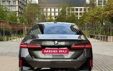 BMW 5 серия, 2025 год, 8 250 000 рублей, 5 фотография