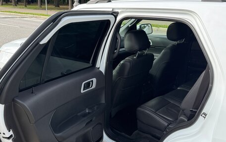 Ford Explorer VI, 2015 год, 1 750 000 рублей, 24 фотография
