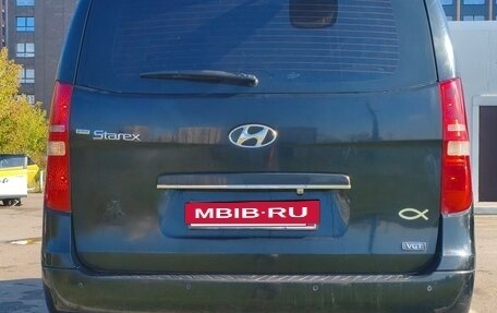Hyundai Grand Starex Grand Starex I рестайлинг 2, 2012 год, 1 550 000 рублей, 2 фотография