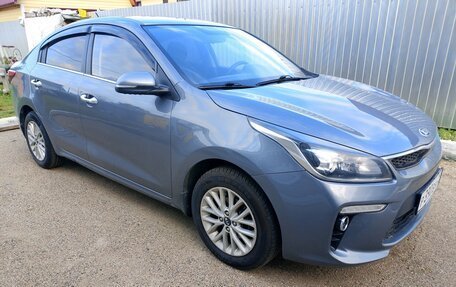 KIA Rio IV, 2018 год, 1 100 000 рублей, 2 фотография