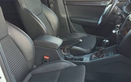 Skoda Octavia RS, 2014 год, 3 000 000 рублей, 16 фотография