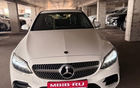 Mercedes-Benz C-Класс, 2018 год, 2 900 000 рублей, 14 фотография