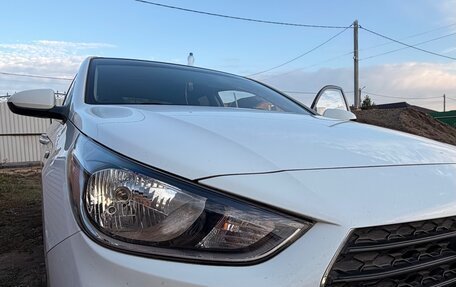 Hyundai Solaris II рестайлинг, 2018 год, 1 110 000 рублей, 4 фотография