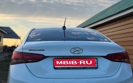 Hyundai Solaris II рестайлинг, 2018 год, 1 110 000 рублей, 10 фотография