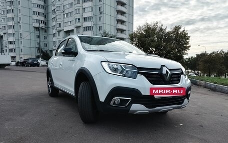 Renault Logan II, 2022 год, 1 375 000 рублей, 4 фотография