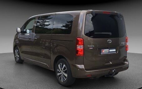 Toyota ProAce II, 2022 год, 4 400 000 рублей, 6 фотография