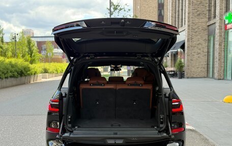 BMW X7, 2023 год, 33 фотография