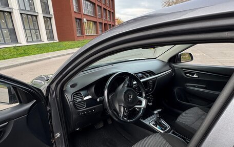 KIA Rio IV, 2017 год, 999 000 рублей, 13 фотография