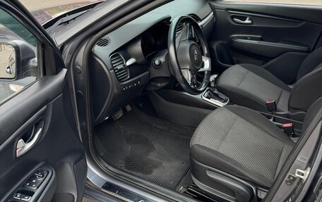 KIA Rio IV, 2017 год, 999 000 рублей, 25 фотография