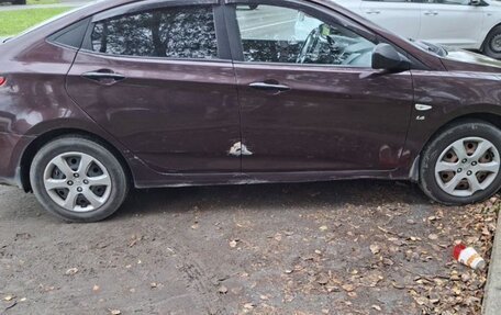 Hyundai Solaris II рестайлинг, 2012 год, 470 000 рублей, 3 фотография