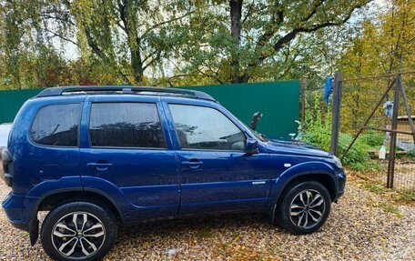 Chevrolet Niva I рестайлинг, 2018 год, 850 000 рублей, 2 фотография