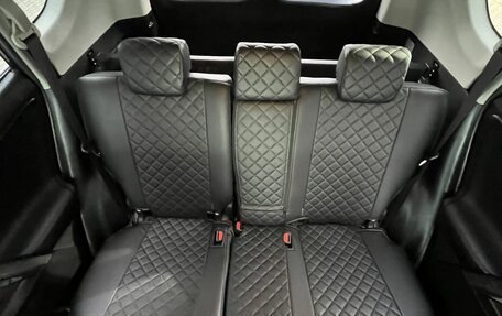 Toyota RAV4, 2018 год, 2 190 000 рублей, 18 фотография