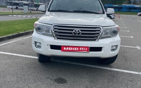 Toyota Land Cruiser 200, 2012 год, 3 200 000 рублей, 2 фотография