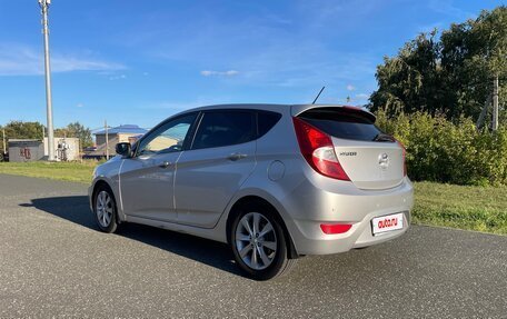Hyundai Solaris II рестайлинг, 2011 год, 935 000 рублей, 4 фотография