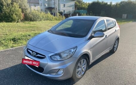 Hyundai Solaris II рестайлинг, 2011 год, 935 000 рублей, 6 фотография