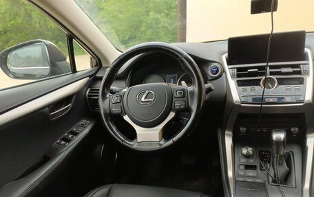 Lexus NX I, 2021 год, 4 270 000 рублей, 14 фотография