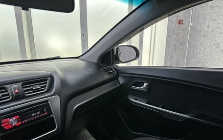 KIA Rio III рестайлинг, 2013 год, 885 000 рублей, 24 фотография