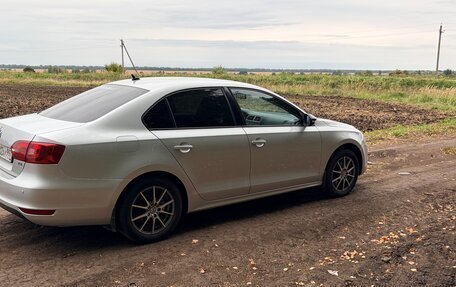 Volkswagen Jetta VI, 2013 год, 990 000 рублей, 6 фотография